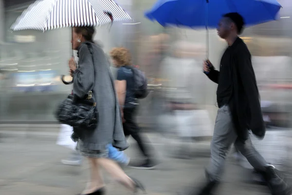 Bewegungsunschärfe am Regentag — Stockfoto