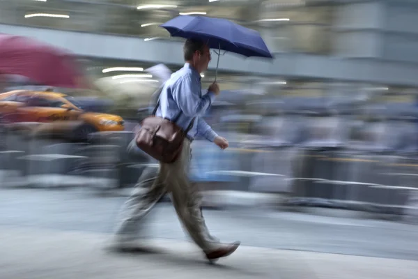 雨の日のモーション ブラーします。 — ストック写真