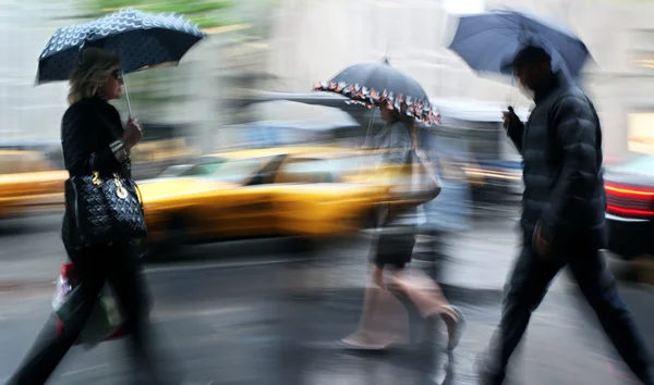 Bewegungsunschärfe am Regentag — Stockfoto