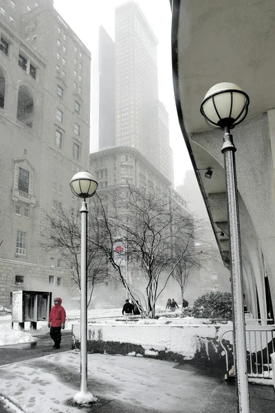 Śnieżna zima w mieście — Zdjęcie stockowe