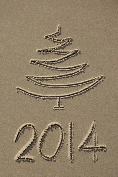 Images christmas tree in the sand — Stock Photo, Image