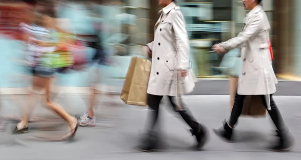 Visit the shops in city — Stock Photo, Image