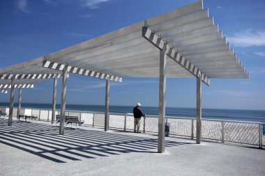 deniz kıyısındaki Beach barınaklar