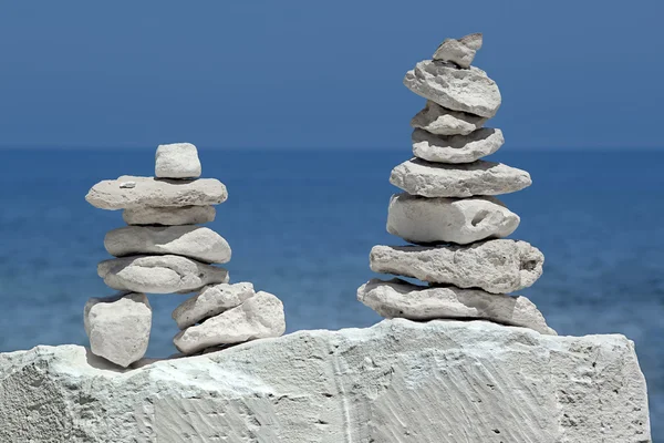 Equilibrium of the pyramid stones — Stock Photo, Image