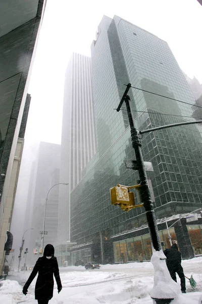 Ruas Cidade Estavam Cobertas Neve — Fotografia de Stock