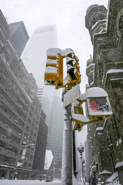 Las Calles Ciudad Estaban Cubiertas Nieve —  Fotos de Stock