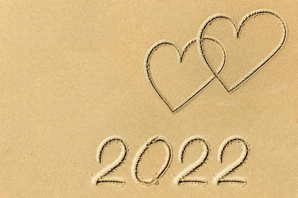 Figur Hjärtan Och 2022 Sandstranden Vid Kusten Som Symbol För — Stockfoto