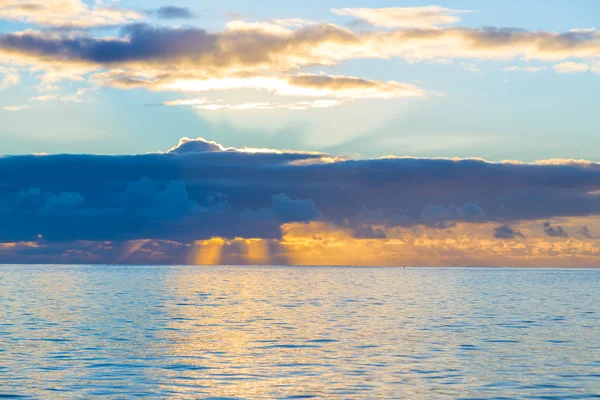 Sunrise büyük okyanus