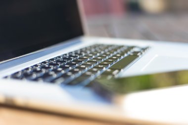 Modern bilgisayar ve akıllı telefon