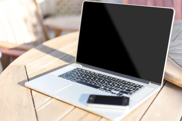 Modern bilgisayar ve akıllı telefon