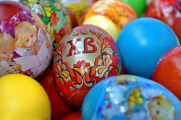 çok renkli Paskalya yumurtaları