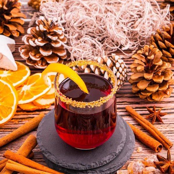 Gluhwein Sweet Hot Warm Mulled Red Wine Punch Tea Mug — Stock Photo, Image