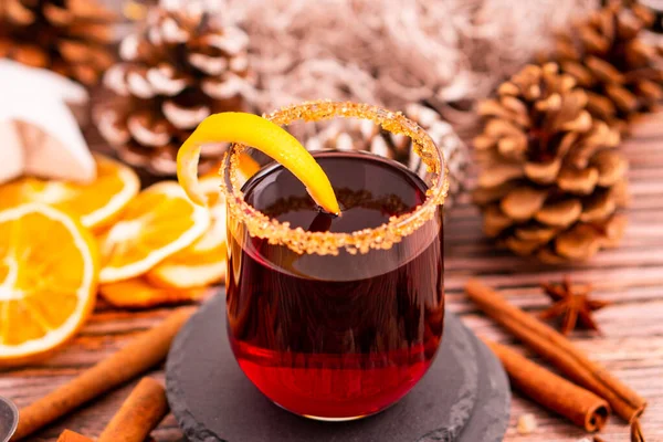 Gluhwein Édes Meleg Meleg Meleg Vörös Bor Vagy Puncs Tea Jogdíjmentes Stock Képek