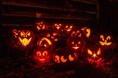 Işıklı halloween kabaklar