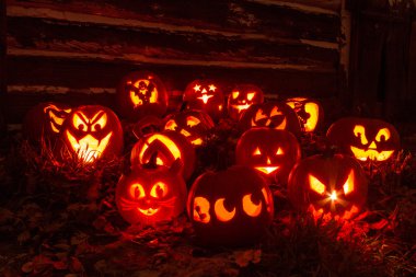 Işıklı halloween kabaklar