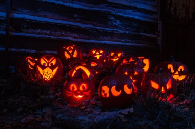 Işıklı halloween kabaklar