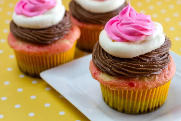 Neapolitan cupcakes — Stok fotoğraf