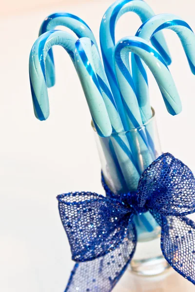 蓝色糖果手杖 — 图库照片