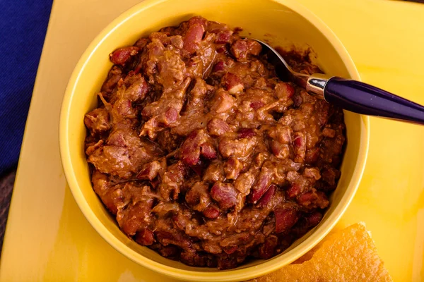 Elanden chili en maïsbrood — Stockfoto