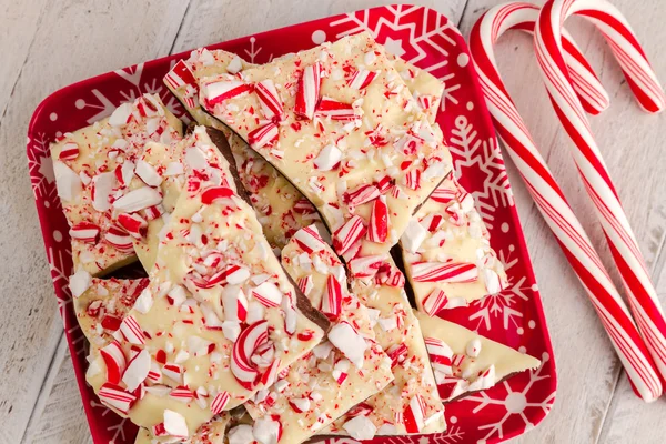 Traditional Holiday Chocolate Peppermint Bark — Stock Photo, Image