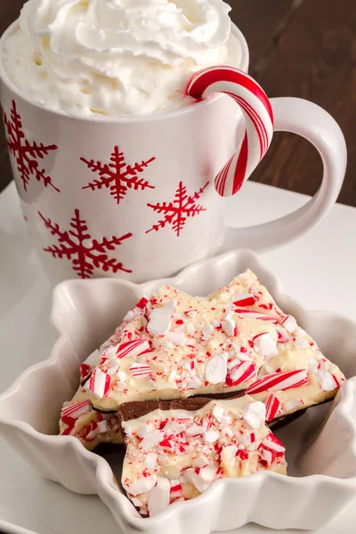 Traditional Holiday Chocolate Peppermint Bark — Stock Photo, Image