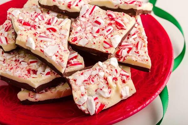 Traditional Holiday Chocolate Peppermint Bark — Stock Photo, Image