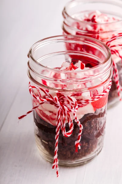 Chocolate Peppermint Cupcakes in a Jar — Stock Photo, Image