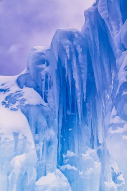 Ice castles buz ve buz oluşumları