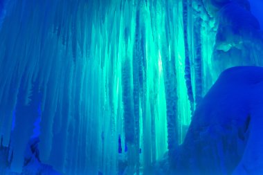 Ice castles buz ve buz oluşumları