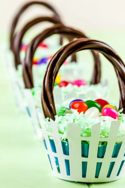 Cesto de Páscoa Cupcakes — Fotografia de Stock