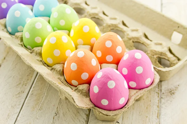 Huevos y cestas de Pascua — Foto de Stock