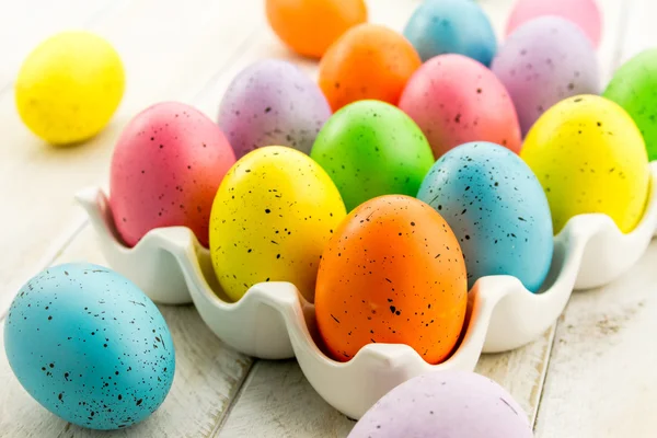 Huevos y cestas de Pascua — Foto de Stock