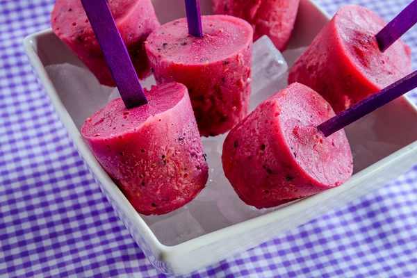 Blueberry and Raspberry Homemade Popsicles — Stock Photo, Image