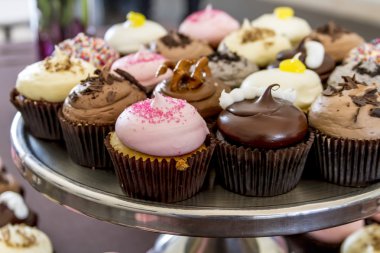 cupcake ekranda çeşitli lezzetleri