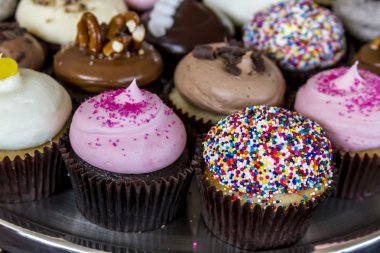 cupcake ekranda çeşitli lezzetleri
