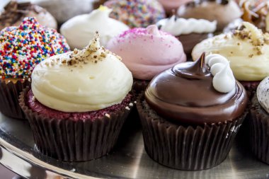 cupcake ekranda çeşitli lezzetleri