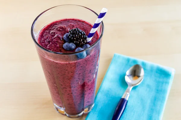 Blueberry and Blackberry smoothie shakes — Stock Photo, Image