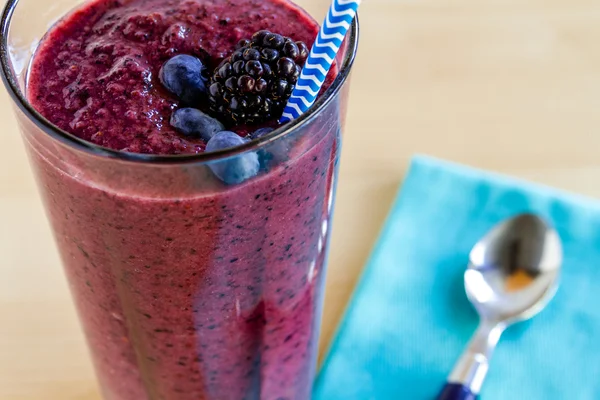 Blueberry and Blackberry smoothie shakes — Stock Photo, Image