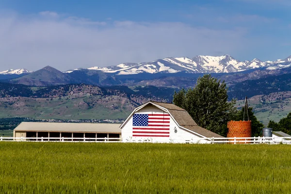 Amerikanska flaggan lada i boulder, co — Stockfoto