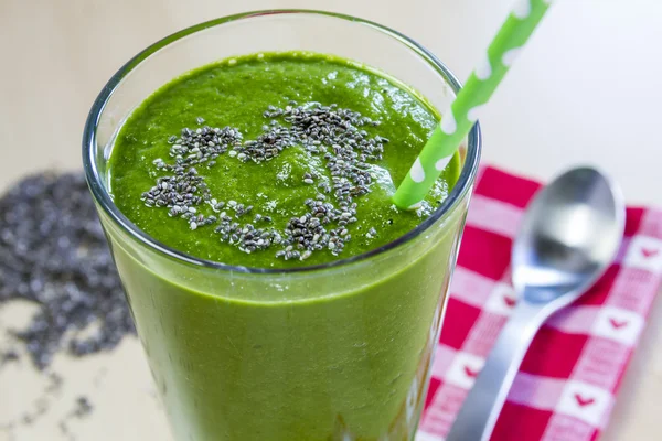 Bebida de batido de suco verde saudável — Fotografia de Stock