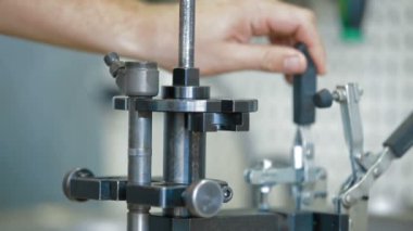 Oto Tamir Atölyesi: Araç parçaları tamir