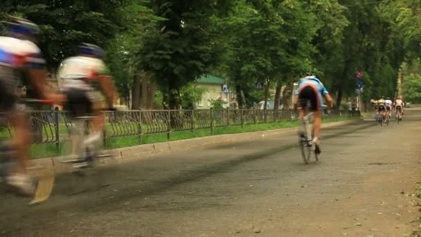 Ruas de conveniência: corridas de bicicleta — Vídeo de Stock