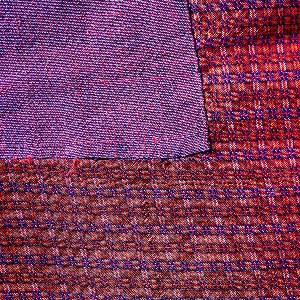 Färgglada thailändsk peruanska stil matta ytan på nära håll. mer av detta motiv & mer textilier i min port eget gamla rag — Stockfoto