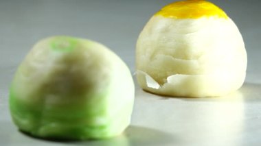4K Çin Pastası, tuzlu yumurta sarısı ile fasulyeli kek.