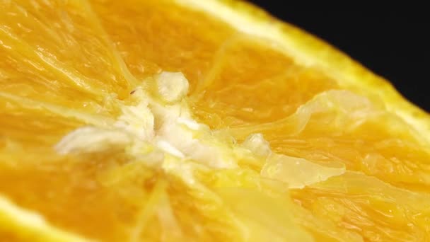 4Kマクロショットのネーブルオレンジフルーツと回転 閉じる新鮮な柑橘類オレンジ緑のCgの背景 Uhdビデオ — ストック動画