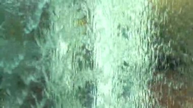 HD 1080 süper yavaş su perdesi su soyut arkaplanını kapatın.