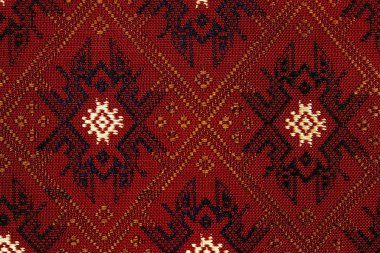  Kimyasal ücretsiz 60 yıldan daha eski renkli Tay Perulu stil halı yüzey eski vintage yırtık koruma Made doğal malzemelerden elişi yakın çekim.