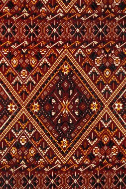  Kimyasal ücretsiz 60 yıldan daha eski renkli Tay Perulu stil halı yüzey eski vintage yırtık koruma Made doğal malzemelerden elişi yakın çekim.