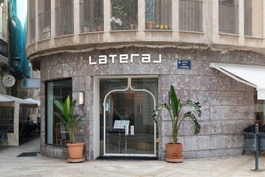 VALENCIA, İSPA - 14 Ekim 2021: Lateral, İspanyol restoran zinciri.