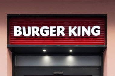 VALENCIA, İspanya - 26 Ekim 2021: Burger King, Amerika Birleşik Devletleri 'nin çok uluslu fast food restoranlar zinciri.